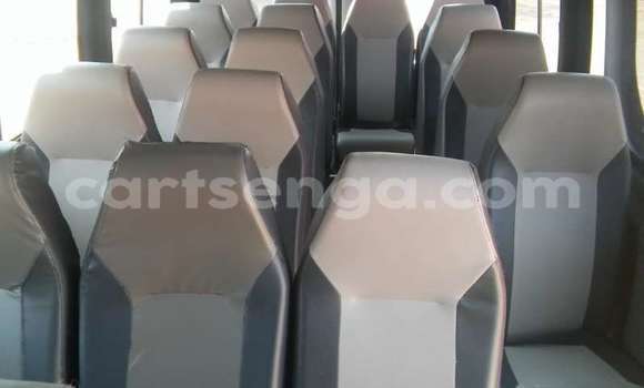 Buy Used Mercedes Viano White Car in Mbabane in Manzini Buy Used Mercedes Viano White Car in Mbabane in Manzini