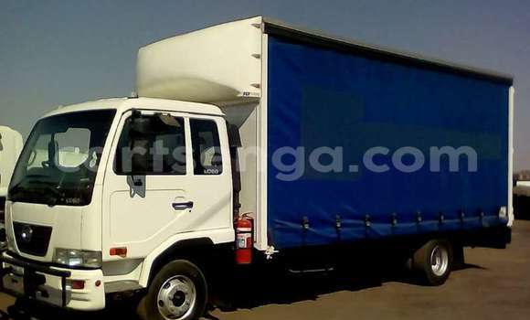Nunua Ilio tumika Nissan UD White Lori ndani ya Mbabane nchini Manzini Nunua Ilio tumika Nissan UD White Lori ndani ya Mbabane nchini Manzini
