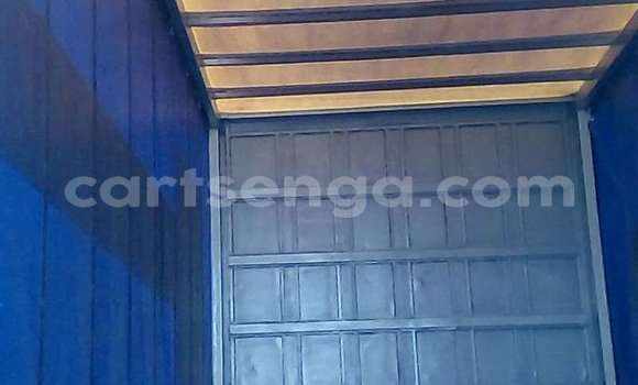 Nunua Ilio tumika Nissan UD White Lori ndani ya Mbabane nchini Manzini Nunua Ilio tumika Nissan UD White Lori ndani ya Mbabane nchini Manzini