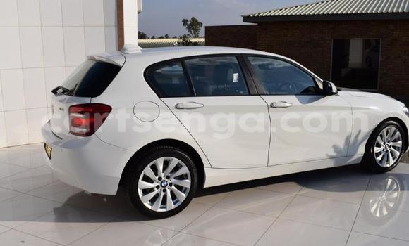 Nunua Ilio tumika BMW 1–Series White Gari ndani ya Ezulwini nchini Hhohho Nunua Ilio tumika BMW 1–Series White Gari ndani ya Ezulwini nchini Hhohho
