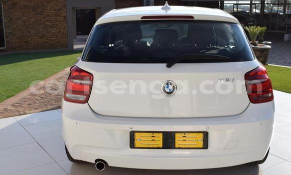 Nunua Ilio tumika BMW 1–Series White Gari ndani ya Ezulwini nchini Hhohho Nunua Ilio tumika BMW 1–Series White Gari ndani ya Ezulwini nchini Hhohho