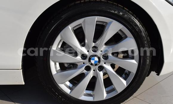 Nunua Ilio tumika BMW 1–Series White Gari ndani ya Ezulwini nchini Hhohho Nunua Ilio tumika BMW 1–Series White Gari ndani ya Ezulwini nchini Hhohho