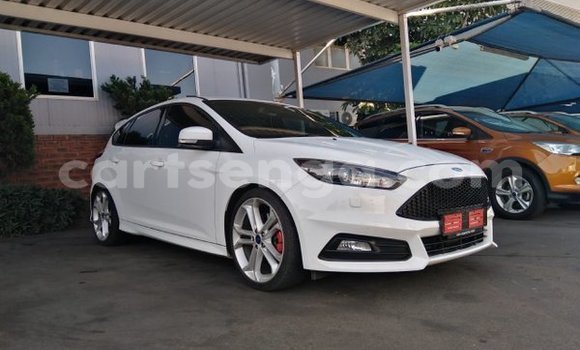 Buy Used Ford Focus ST White Car in Ezulwini in Hhohho Buy Used Ford Focus ST White Car in Ezulwini in Hhohho