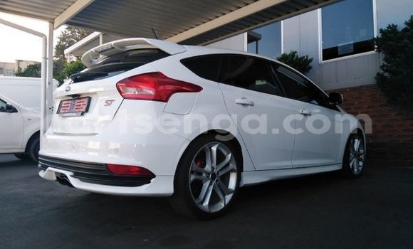 Buy Used Ford Focus ST White Car in Ezulwini in Hhohho Buy Used Ford Focus ST White Car in Ezulwini in Hhohho