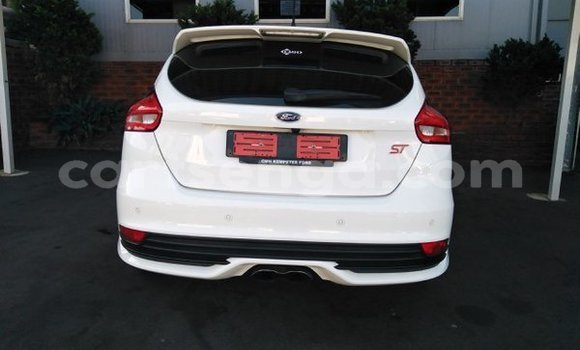 Buy Used Ford Focus ST White Car in Ezulwini in Hhohho Buy Used Ford Focus ST White Car in Ezulwini in Hhohho
