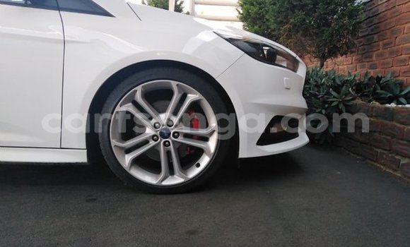Buy Used Ford Focus ST White Car in Ezulwini in Hhohho Buy Used Ford Focus ST White Car in Ezulwini in Hhohho