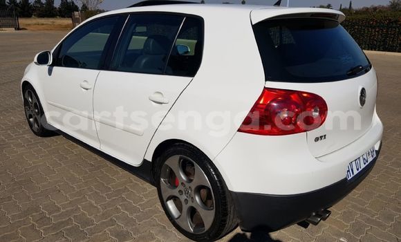 Buy Used Volkswagen Golf White Car in Ezulwini in Hhohho Buy Used Volkswagen Golf White Car in Ezulwini in Hhohho