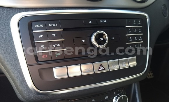 Acheter Occasion Voiture Mercedes‒Benz GLA-klasse Rouge à Mbabane, Manzini Acheter Occasion Voiture Mercedes‒Benz GLA-klasse Rouge à Mbabane, Manzini