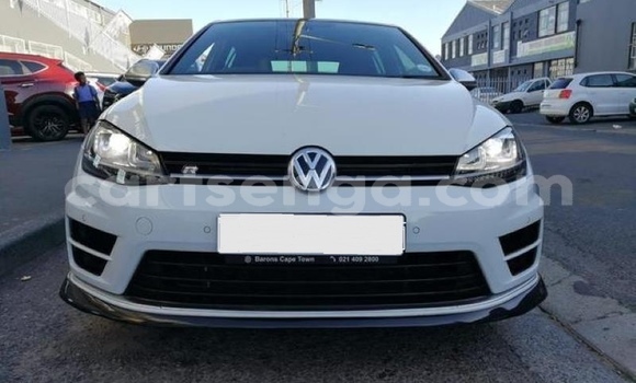 Buy Used Volkswagen Golf R White Car in Big Bend in Lubombo District Buy Used Volkswagen Golf R White Car in Big Bend in Lubombo District