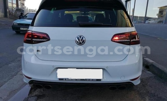 Buy Used Volkswagen Golf R White Car in Big Bend in Lubombo District Buy Used Volkswagen Golf R White Car in Big Bend in Lubombo District