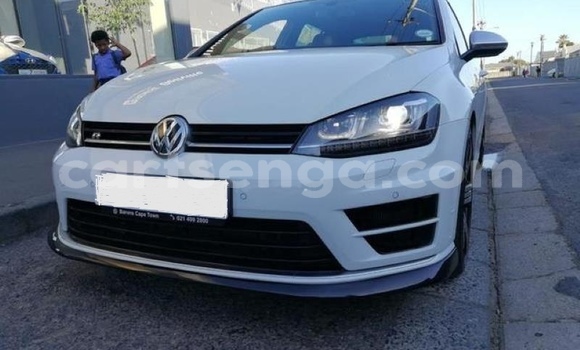 Buy Used Volkswagen Golf R White Car in Big Bend in Lubombo District Buy Used Volkswagen Golf R White Car in Big Bend in Lubombo District