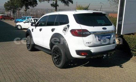 Acheter Occasion Voiture Ford Everest Blanc à Mbabane, Manzini Acheter Occasion Voiture Ford Everest Blanc à Mbabane, Manzini
