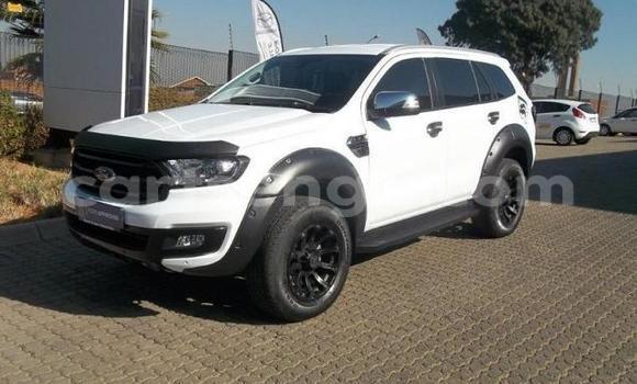 Acheter Occasion Voiture Ford Everest Blanc à Mbabane, Manzini Acheter Occasion Voiture Ford Everest Blanc à Mbabane, Manzini