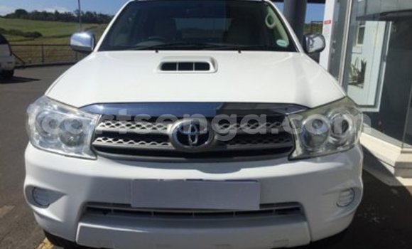 Acheter Occasion Voiture Toyota Fortuner Blanc à Mbabane, Manzini Acheter Occasion Voiture Toyota Fortuner Blanc à Mbabane, Manzini