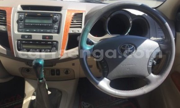 Acheter Occasion Voiture Toyota Fortuner Blanc à Mbabane, Manzini Acheter Occasion Voiture Toyota Fortuner Blanc à Mbabane, Manzini