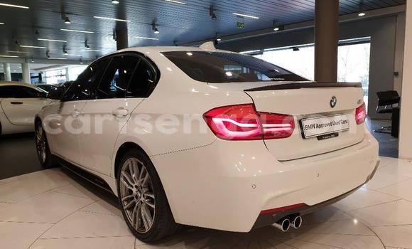 Nunua Ilio tumika BMW 3–Series White Gari ndani ya Manzini nchini Manzini Nunua Ilio tumika BMW 3–Series White Gari ndani ya Manzini nchini Manzini