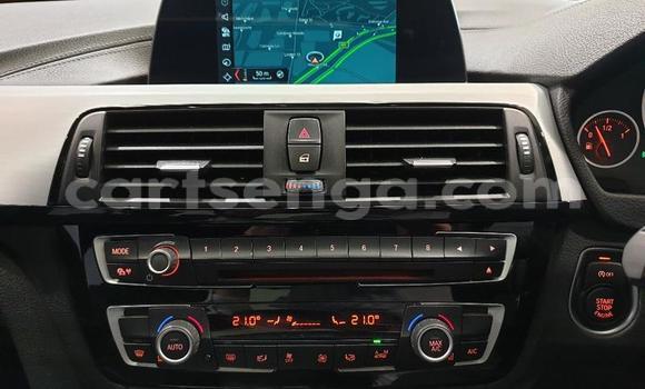 Nunua Ilio tumika BMW 3–Series White Gari ndani ya Manzini nchini Manzini Nunua Ilio tumika BMW 3–Series White Gari ndani ya Manzini nchini Manzini