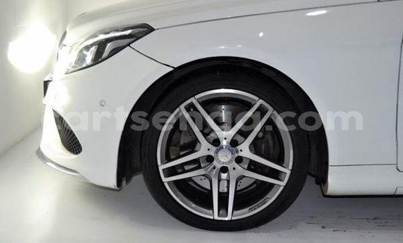 Buy Used Mercedes‒Benz E–Class White Car in Big Bend in Lubombo Buy Used Mercedes‒Benz E–Class White Car in Big Bend in Lubombo