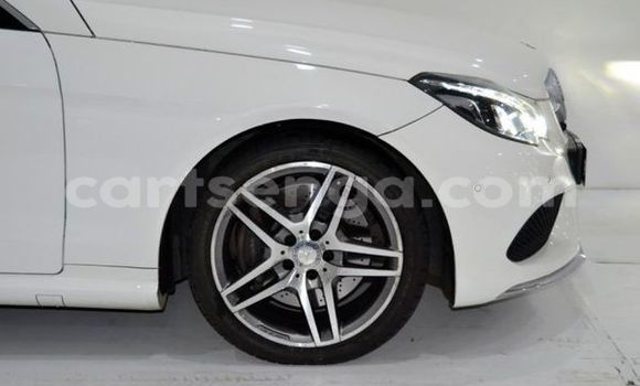 Buy Used Mercedes‒Benz E–Class White Car in Big Bend in Lubombo Buy Used Mercedes‒Benz E–Class White Car in Big Bend in Lubombo