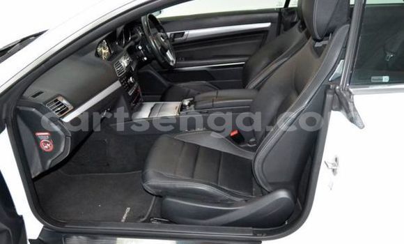 Buy Used Mercedes‒Benz E–Class White Car in Big Bend in Lubombo Buy Used Mercedes‒Benz E–Class White Car in Big Bend in Lubombo