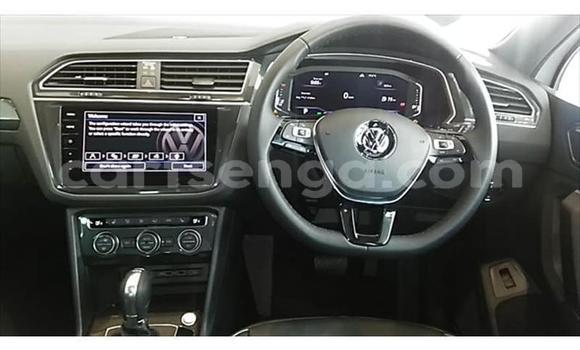 Nunua Ilio tumika Volkswagen Tiguan White Gari ndani ya Manzini nchini Manzini Nunua Ilio tumika Volkswagen Tiguan White Gari ndani ya Manzini nchini Manzini