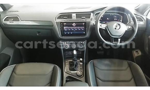 Nunua Ilio tumika Volkswagen Tiguan White Gari ndani ya Manzini nchini Manzini Nunua Ilio tumika Volkswagen Tiguan White Gari ndani ya Manzini nchini Manzini