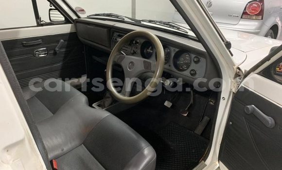 Buy Used Nissan Pickup White Car in Big Bend in Lubombo Buy Used Nissan Pickup White Car in Big Bend in Lubombo