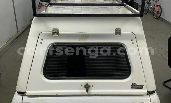 Buy Used Nissan Pickup White Car in Big Bend in Lubombo Buy Used Nissan Pickup White Car in Big Bend in Lubombo