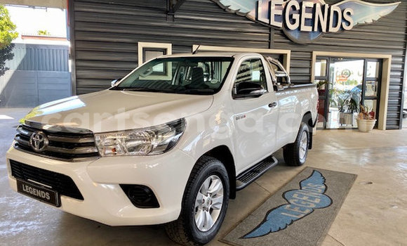 Nunua Ilio tumika Toyota Hilux White Gari ndani ya Big Bend nchini Lubombo Nunua Ilio tumika Toyota Hilux White Gari ndani ya Big Bend nchini Lubombo