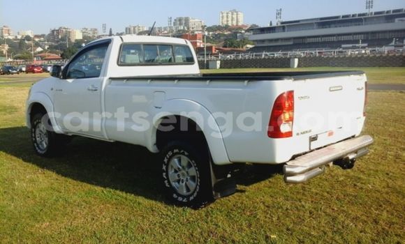 Buy Used Toyota Hilux White Car in Ezulwini in Hhohho Buy Used Toyota Hilux White Car in Ezulwini in Hhohho