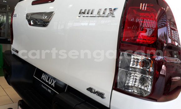 Nunua Ilio tumika Toyota Hilux White Gari ndani ya Bulembu nchini Hhohho Nunua Ilio tumika Toyota Hilux White Gari ndani ya Bulembu nchini Hhohho
