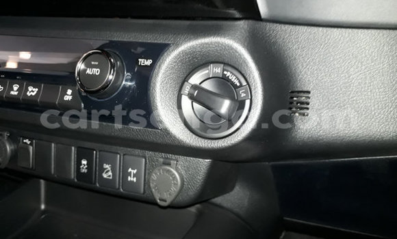 Nunua Ilio tumika Toyota Hilux White Gari ndani ya Bulembu nchini Hhohho Nunua Ilio tumika Toyota Hilux White Gari ndani ya Bulembu nchini Hhohho