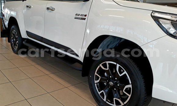 Nunua Ilio tumika Toyota Hilux White Gari ndani ya Bulembu nchini Hhohho Nunua Ilio tumika Toyota Hilux White Gari ndani ya Bulembu nchini Hhohho