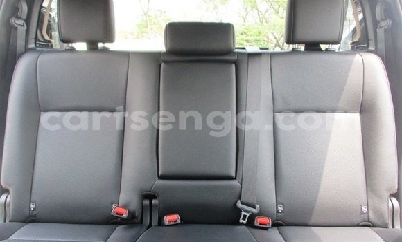 Buy Used Toyota Hilux White Car in Ezulwini in Hhohho Buy Used Toyota Hilux White Car in Ezulwini in Hhohho