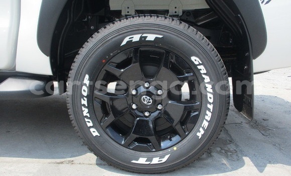 Buy Used Toyota Hilux White Car in Ezulwini in Hhohho Buy Used Toyota Hilux White Car in Ezulwini in Hhohho