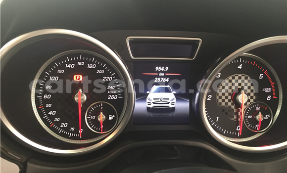 Nunua Ilio tumika Toyota Hilux Black Gari ndani ya Bulembu nchini Hhohho Nunua Ilio tumika Toyota Hilux Black Gari ndani ya Bulembu nchini Hhohho