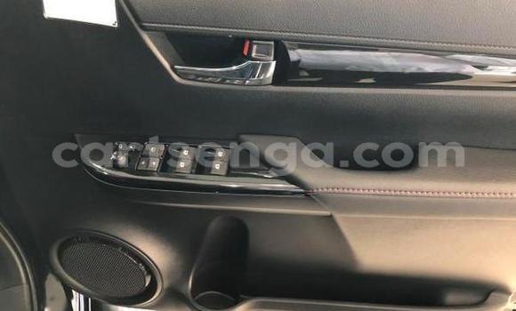 Nunua Ilio tumika Toyota Hilux Black Gari ndani ya Bulembu nchini Hhohho Nunua Ilio tumika Toyota Hilux Black Gari ndani ya Bulembu nchini Hhohho