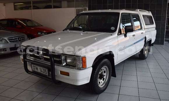 Buy Used Toyota Hilux White Car in Ezulwini in Hhohho Buy Used Toyota Hilux White Car in Ezulwini in Hhohho