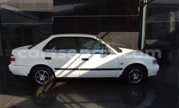 Buy Used Toyota Corolla White Car in Ezulwini in Hhohho Buy Used Toyota Corolla White Car in Ezulwini in Hhohho
