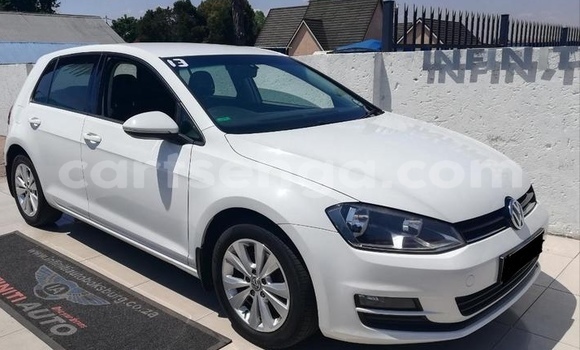 Buy Used Volkswagen Golf White Car in Big Bend in Lubombo District Buy Used Volkswagen Golf White Car in Big Bend in Lubombo District