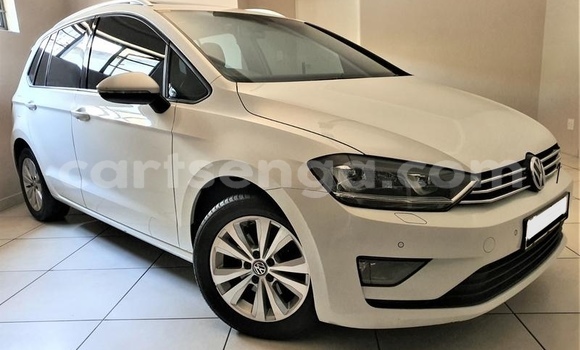 Buy Used Volkswagen Golf White Car in Big Bend in Lubombo District Buy Used Volkswagen Golf White Car in Big Bend in Lubombo District