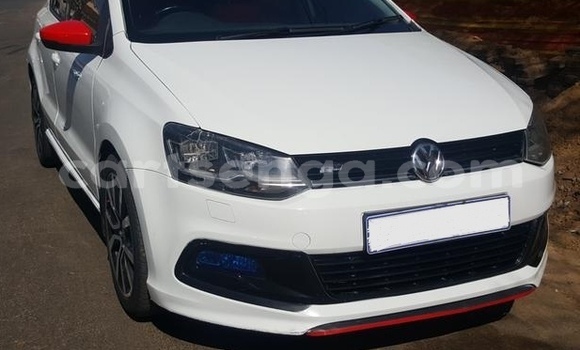 Acheter Occasion Voiture Volkswagen Polo Blanc à Big Bend, Lubombo District Acheter Occasion Voiture Volkswagen Polo Blanc à Big Bend, Lubombo District