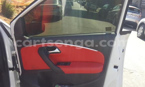 Acheter Occasion Voiture Volkswagen Polo Blanc à Big Bend, Lubombo District Acheter Occasion Voiture Volkswagen Polo Blanc à Big Bend, Lubombo District