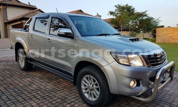 Buy Used Toyota Hilux Silver Car in Mbabane in Manzini Buy Used Toyota Hilux Silver Car in Mbabane in Manzini
