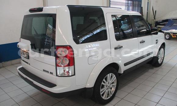 Buy Used Land Rover Discovery White Car in Mbabane in Manzini Buy Used Land Rover Discovery White Car in Mbabane in Manzini