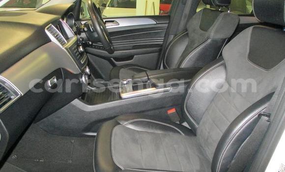 Acheter Occasion Voiture Mercedes‒Benz ML–Class Blanc à Ezulwini, Hhohho Acheter Occasion Voiture Mercedes‒Benz ML–Class Blanc à Ezulwini, Hhohho