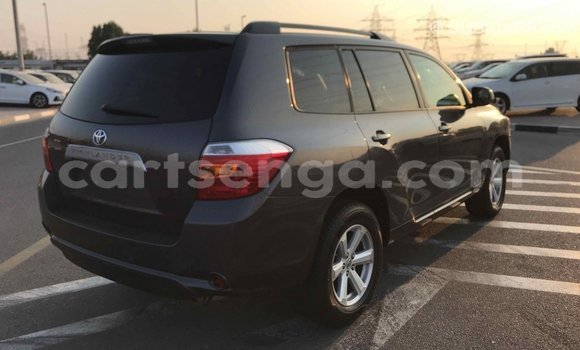Buy Import Toyota Highlander Other Car in Import - Dubai in Hhohho Buy Import Toyota Highlander Other Car in Import - Dubai in Hhohho