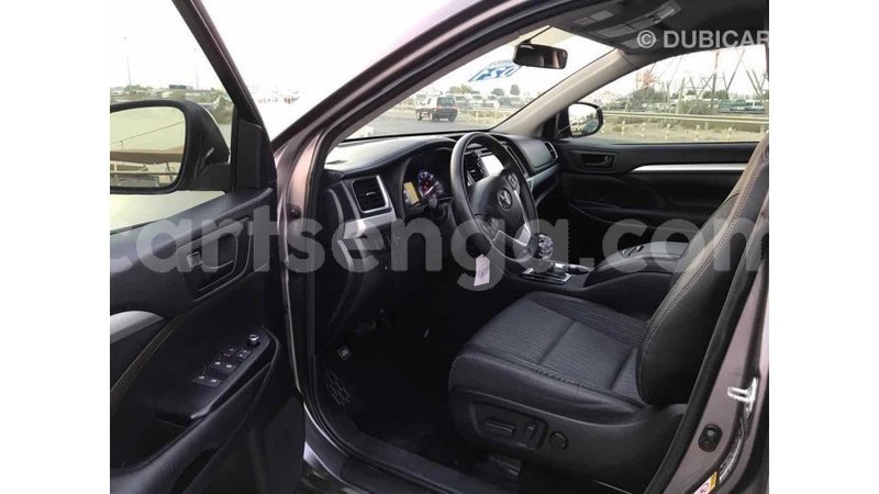 Big with watermark toyota highlander hhohho import dubai 10554