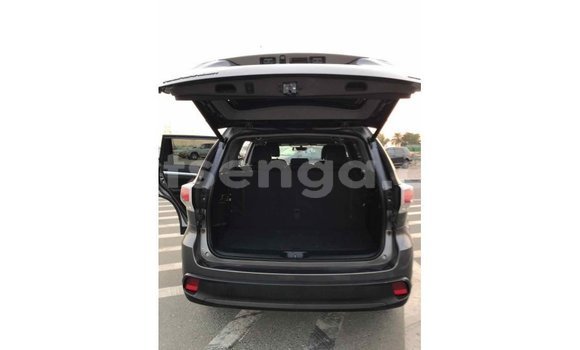 Buy Import Toyota Highlander Other Car in Import - Dubai in Hhohho Buy Import Toyota Highlander Other Car in Import - Dubai in Hhohho