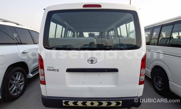Acheter Import Voiture Toyota Hiace Blanc à Import - Dubai, Hhohho Acheter Import Voiture Toyota Hiace Blanc à Import - Dubai, Hhohho